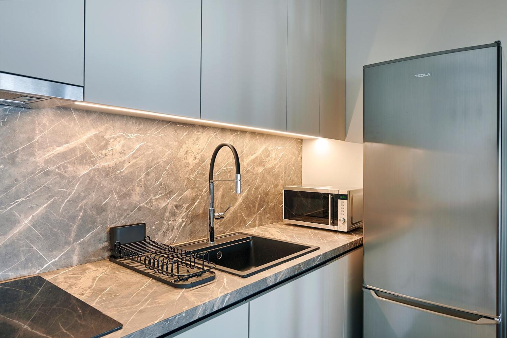 City-Center Apartment In Vibrant Monastiraki, เอเธนส์ ภายนอก รูปภาพ