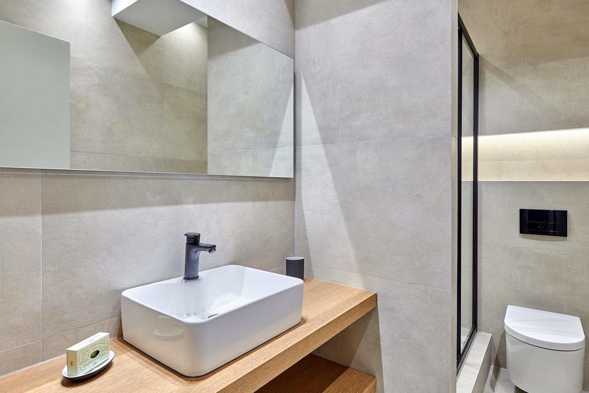 City-Center Apartment In Vibrant Monastiraki, เอเธนส์ ภายนอก รูปภาพ