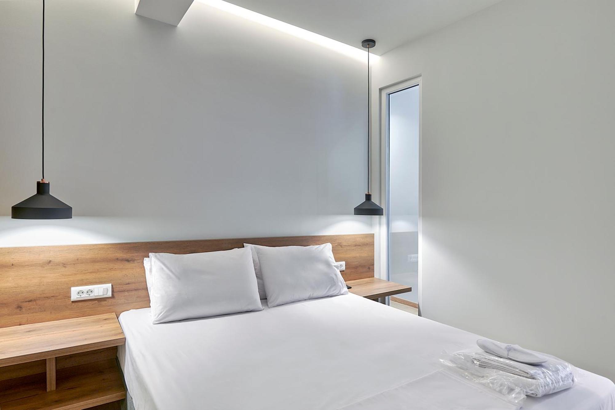 City-Center Apartment In Vibrant Monastiraki, เอเธนส์ ภายนอก รูปภาพ