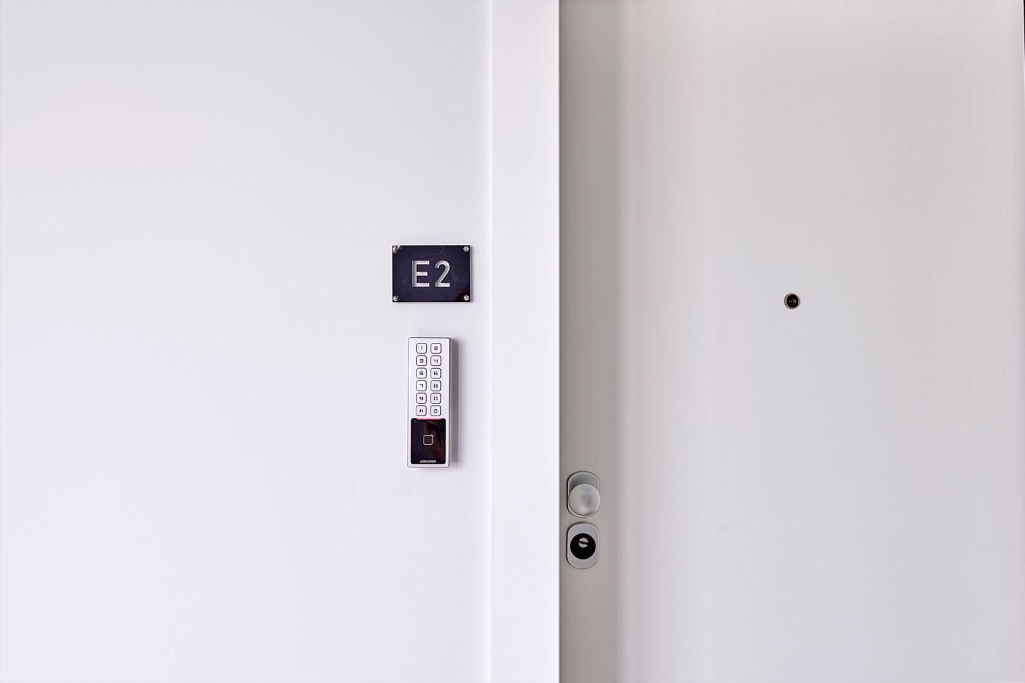 City-Center Apartment In Vibrant Monastiraki, เอเธนส์ ภายนอก รูปภาพ