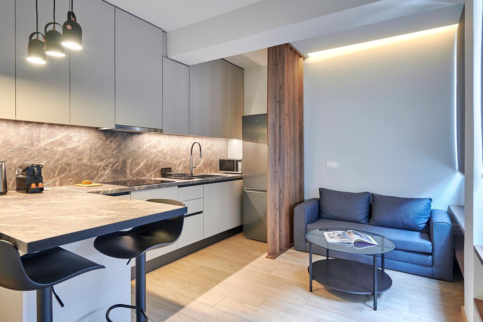 City-Center Apartment In Vibrant Monastiraki, เอเธนส์ ภายนอก รูปภาพ