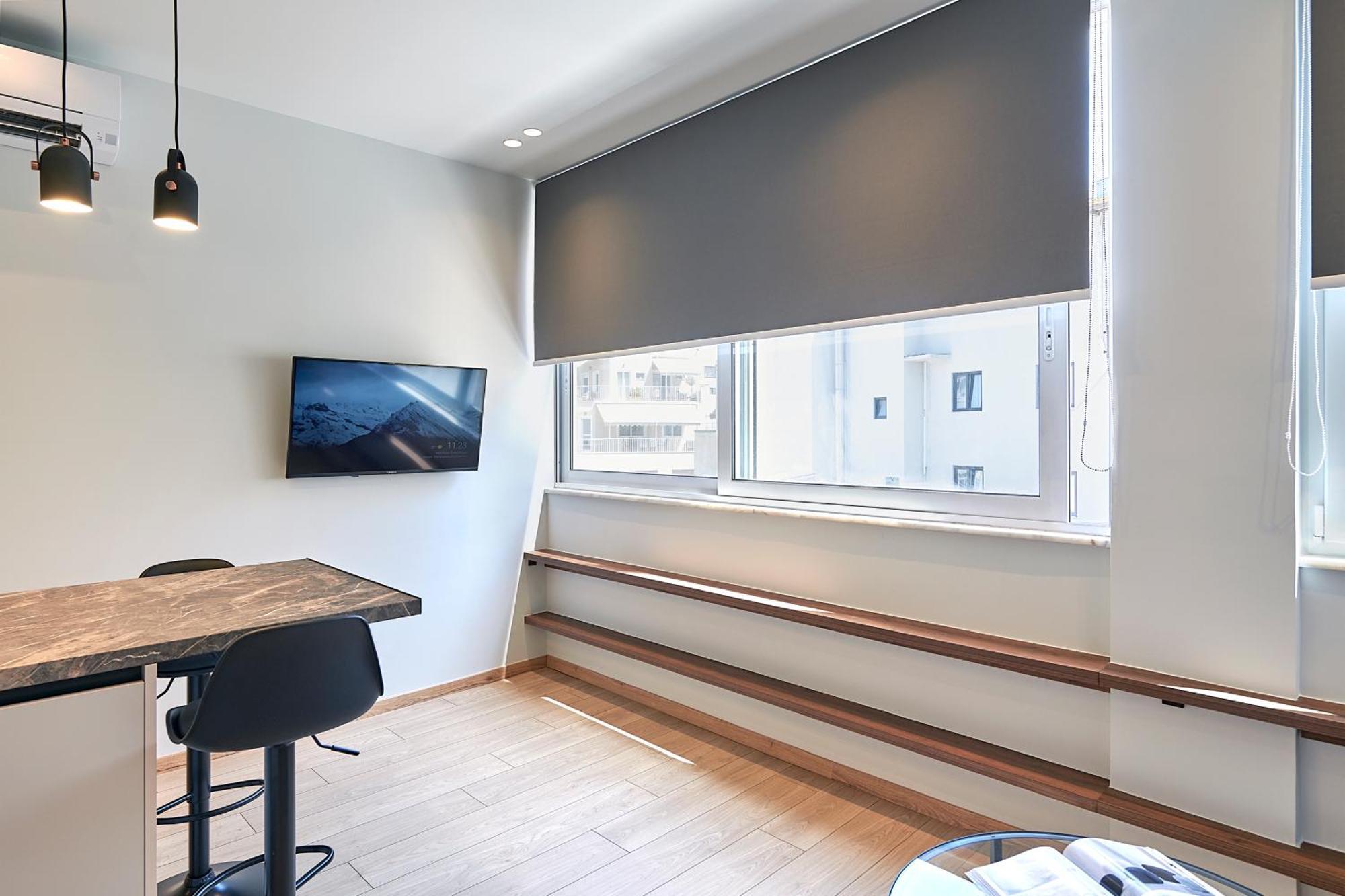 City-Center Apartment In Vibrant Monastiraki, เอเธนส์ ภายนอก รูปภาพ